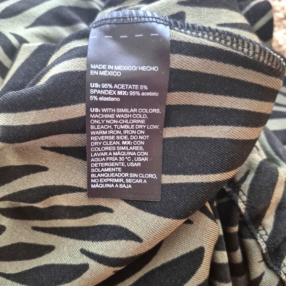 Chico's Olive & Black Sleeveless Jumpsuit Medium 1 NWT - Picture 10 of 10